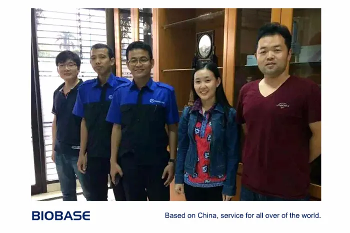 Biobase Semi-Auto Bio Easy Operator and Connected The Computer Smart Chemistry Analyzer