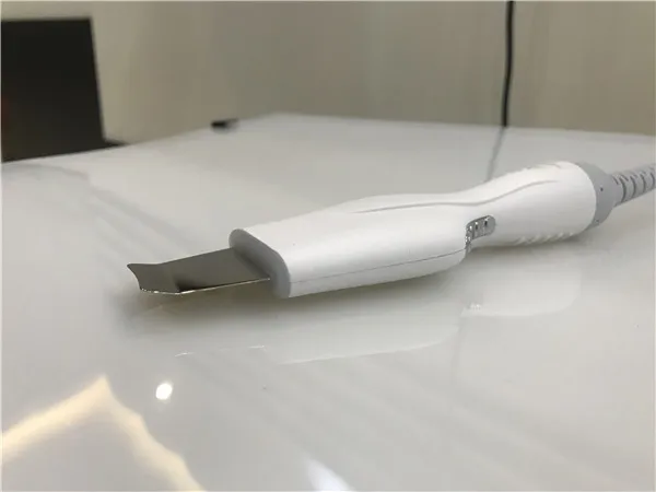 Hot Portable 6 in 1 H2O2 Hydradermabrasion Hydro Facial Skin Care Device with RF Ultrasound Skin Scrubber