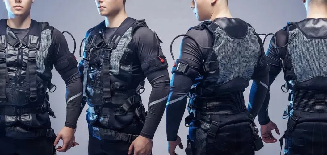 Professional Wireless EMS Fitness Muscle Stimulator Training Machine with Suit